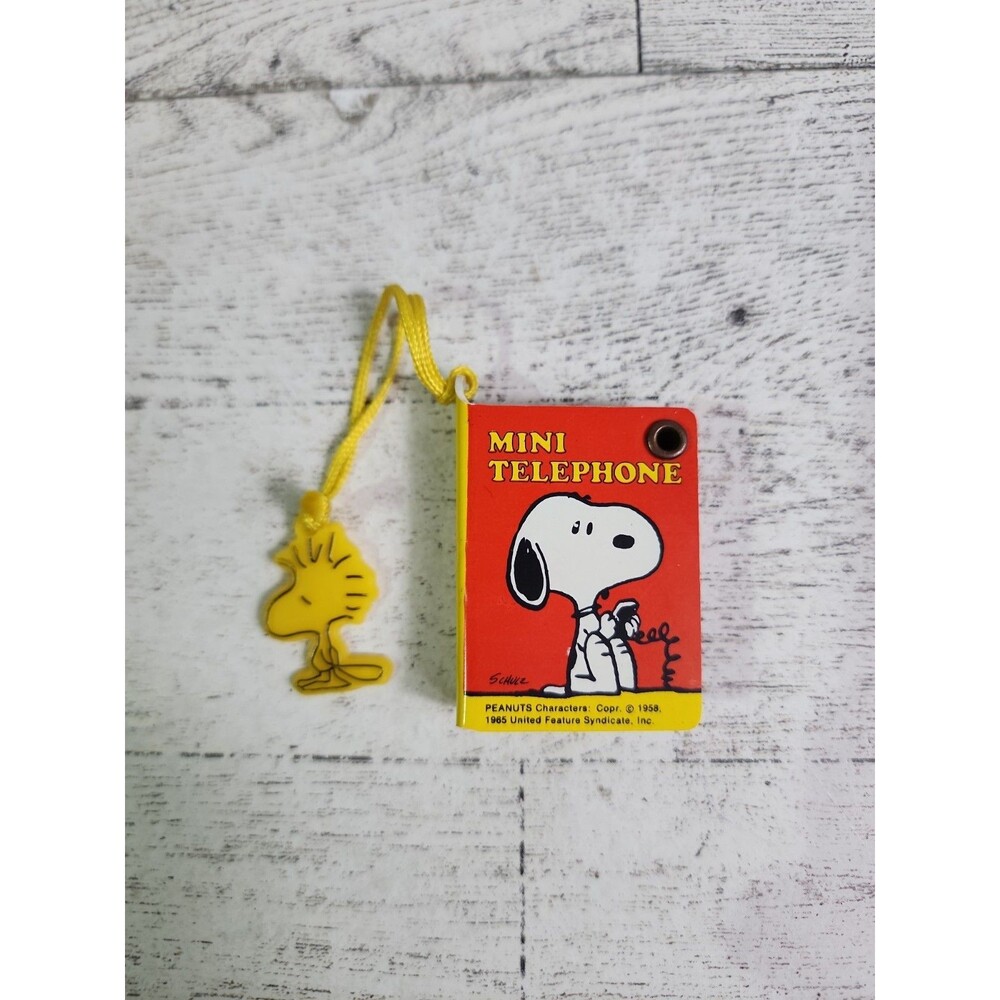 Vintage Snoopy Peanuts Mini Telephone Book Woodstock Charm Unused 1.75”x1.25”